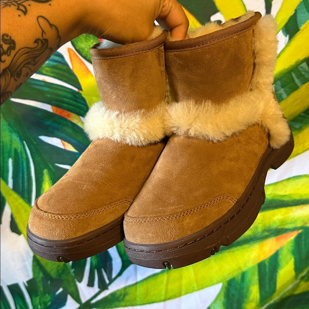 UGG Sunburst Mini